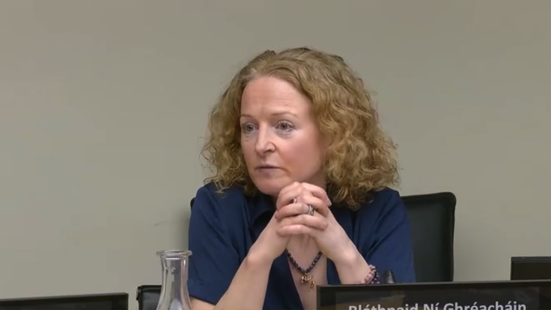 Tuilleadh ‘doiléire, míshástachta agus imní’ i ndán don oideachas lán-Ghaeilge