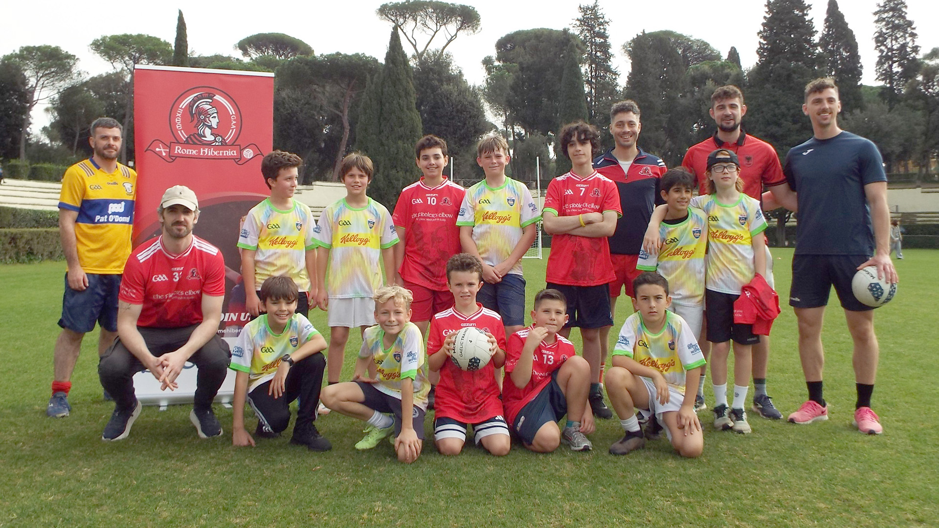 Fear óg ón Rinn lárnach i gcur chun cinn na gcluichí Gaelacha i measc aos óg na Róimhe