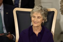 Dóchas go scaipfidh sampla an Chéad Saoránaigh i leith na Gaeilge ar fud na seirbhíse poiblí