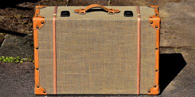 Cá háit a gcónódh scríbhneoir? Fan go fóill…