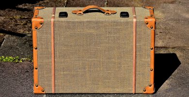 Cá háit a gcónódh scríbhneoir? Fan go fóill…