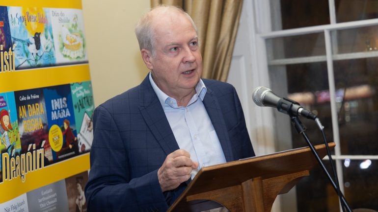 A ‘Cine4’ féin ag teastáil ó fhoilsitheoirí na Gaeilge – Alan Esslemont