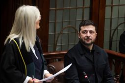 ‘A Éire chóir, cuimhnigh go bhfuil tábhacht le do ghlór’ – Zelensky i dTithe an Oireachtais
