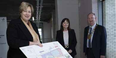 GNÉ-ALT FÓGRAÍOCHTA: Toghtar Fionnuala May, Ailtire Contae Fhine Gall, mar Uachtarán ar RIAI