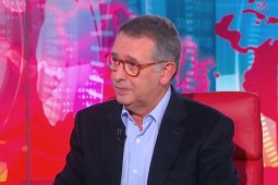 Bua éasca ag sóisialaí measartha António José Seguro i dtoghchán uachtaránachta na Portaingéile