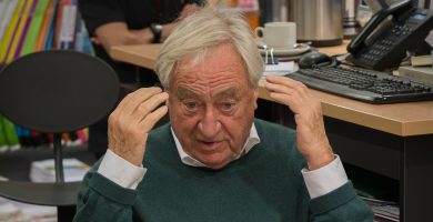 Cees Nooteboom – meas mór thar lear ach neamhshuim sa bhaile