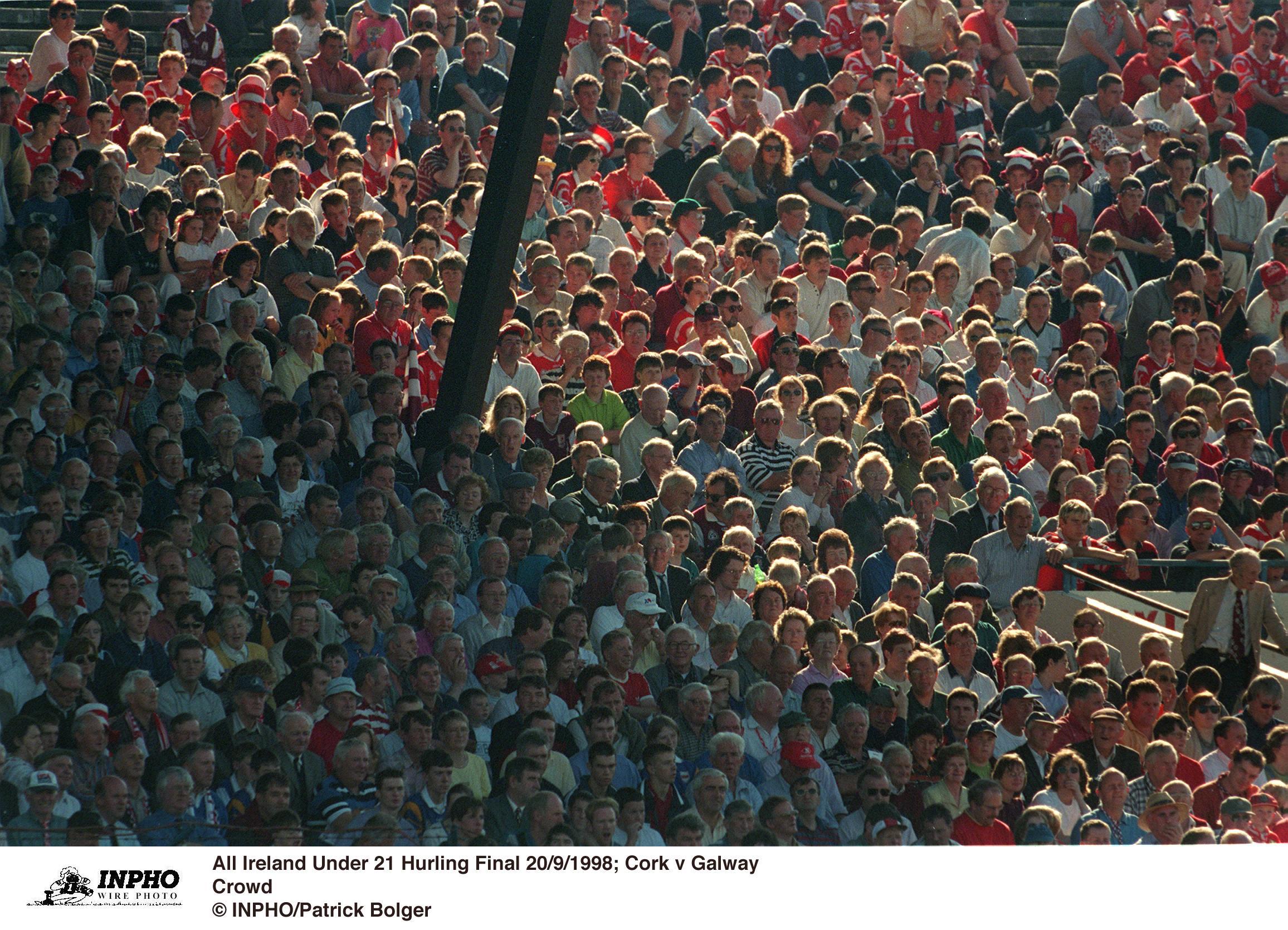 ‘Up Soir’ agus ‘Up Siar’ – is deacair an haidhfreáil a shárú