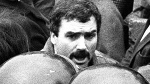 Ainmnigh Stakeknife agus bíodh an tairbhe in áit na rúndachta