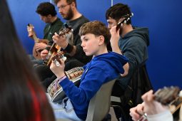 GAILEARAÍ: Féasta ceoil ag Scoil Cheoil an Earraigh i gCorca Dhuibhne