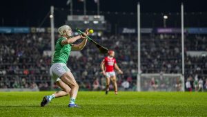 An bhearna idir Luimneach agus Corcaigh iata roimh a gcath Cois Laoi