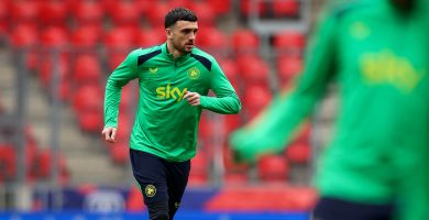 Gaisce eile ó Troy Parrott ag teastáil más leis na hÉireannaigh teacht slán ó Phrág