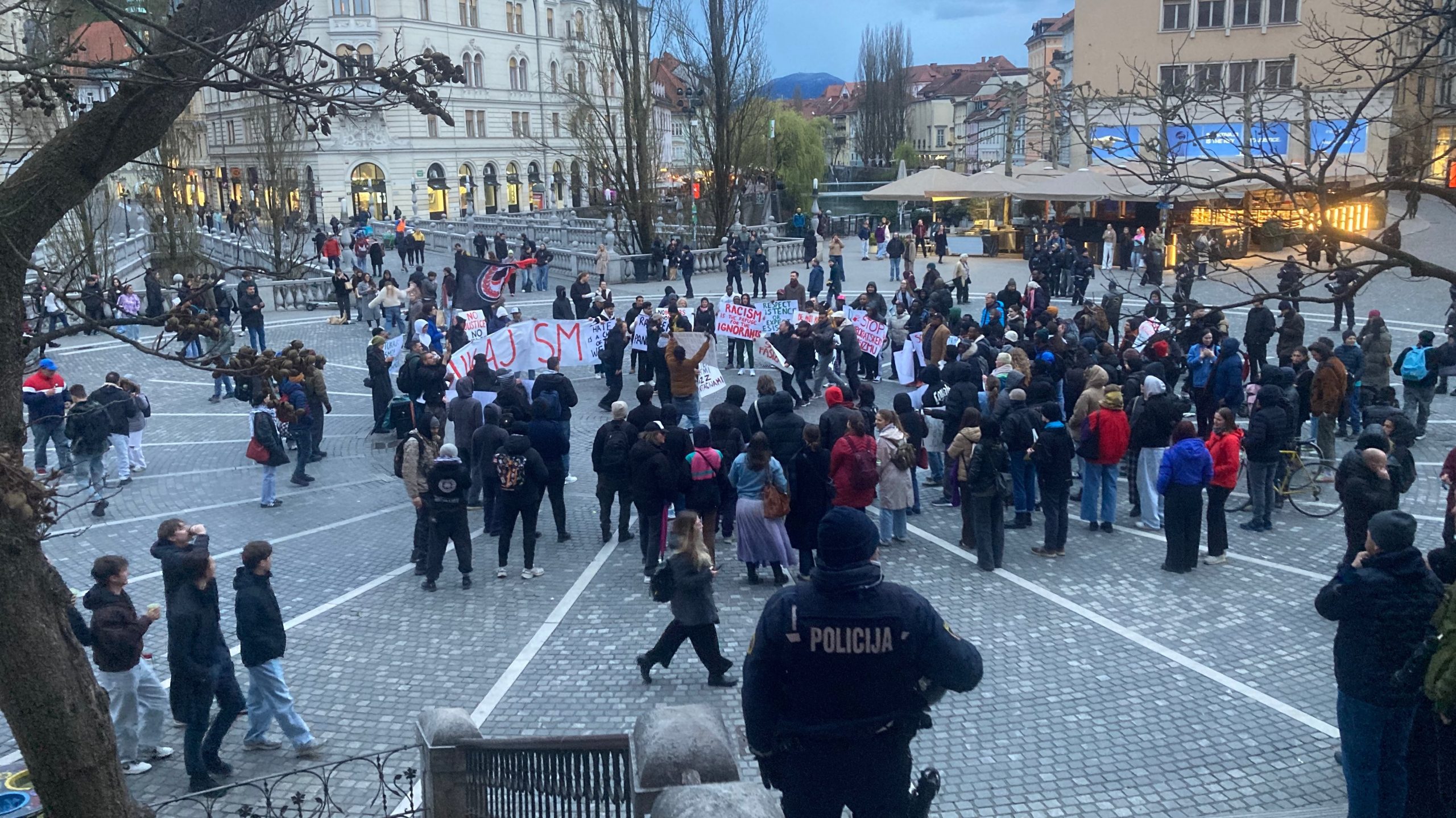 TUAIRISC ÓN EORAIP: Fuath is scéin i mBúdaipeist, ‘Gimme Hope Jo’Anna’ i Ljubljana