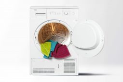 GNÉ-ALT FÓGRAÍOCHTA: Rabhadh Sábháilteachta um Thriomadóir Rothlaim: Baol ó Thine