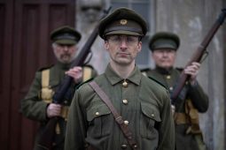 LÉIRMHEAS: Laochra agus foréigean –  Daredevil agus De Valera