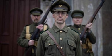 LÉIRMHEAS: Laochra agus foréigean –  Daredevil agus De Valera