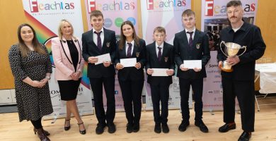 GAILEARAÍ: Tráth na gCeist Boird Feachtas buaite ag iarbhunscoil ó Dhún na nGall