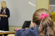Achainí déanta ar an Rialtas taighde nua a úsáid ‘i ngach rud a bhaineann le cúrsaí Gaeloideachais’