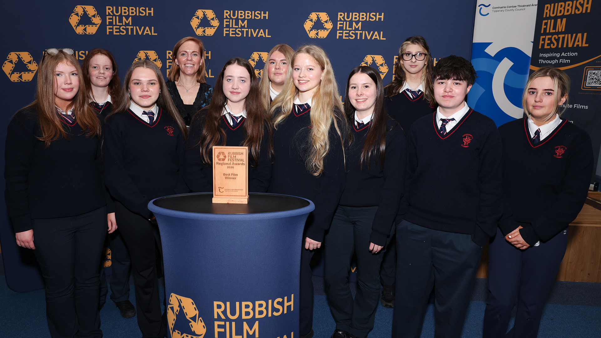 GNÉ-ALT FÓGRAÍOCHTA: Éacht Déanta ag Daltaí Thiobraid Árann ag Gradaim Spreagúla Rubbish Film Festival 2026