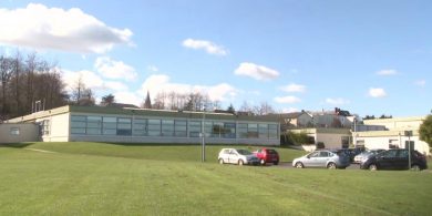 Tá mé ‘ar chúrsa’ (agus ní galfchúrsa é) – athrú réabhlóideach i saol an oideachais in Éirinn