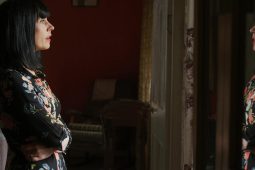 LÉIRMHEAS TEILIFÍSE: Clár spéisiúil faoi fhile spéisiúil, ach ní raibh a fhios agam gur craoladh dhá bhliain ó shin é