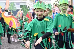 GAILEARAÍ: Ealaín agus scléip ag Féile na Bealtaine sa Daingean