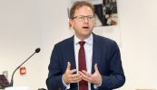 Lawless ag féachaint ar an HEA a úsáid le institiúidí tríú leibhéal a mhealladh chun tuilleadh cúrsaí Gaeilge a chur ar fáil