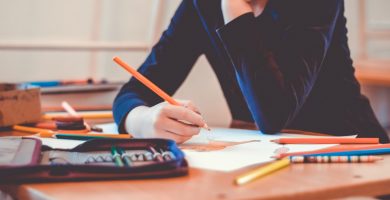 ‘An t-ardú is suntasaí le fiche bliain anuas’ ar líon na ndaltaí ó thuaidh atá ag tabhairt faoin nGaeilge don A-Leibhéal
