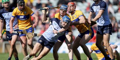 Corcaigh le cáiliú ach is léir nach bhfuil mórán idir contae an Chláir agus Áth Cliath