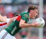 Treibheanna na Mumhan ag gluaiseacht go dásachtach chun cinn