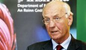 An t-iar-aire rialtais David Andrews ar shlí na fírinne