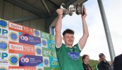Lá stairiúil do Ghaoth Dobhair agus Corn an Aire ag dul go Machaire Gathláin don naoú huair