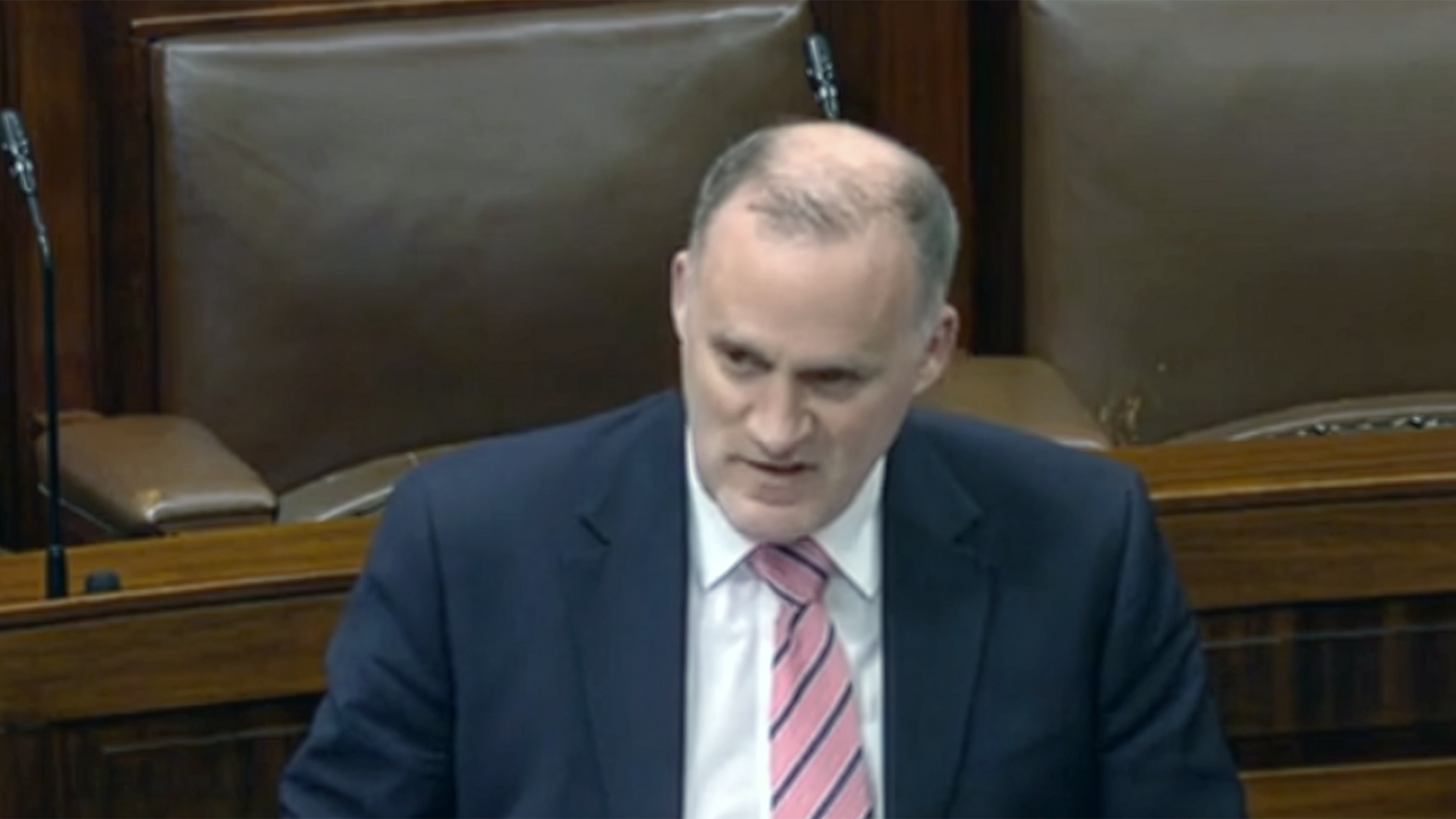 ‘Ní bhraithim go bhfuil go leor móimintim sa státseirbhís maidir leis an sprioc 20%’ – amhras faoi sprioc earcaíochta Gaeilge
