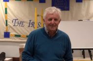 ‘Bhí muid in ann talamh a cheannach le cúrsaí gailf a chur chun cinn’ – ról tithíochta molta d’Údarás na Gaeltachta ag iarchathaoirleach