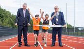 GNÉ-ALT FÓGRAÍOCHTA: Mol Áineasa Ghníomhaigh Pháirc Sheangánaí curtha i gcrích