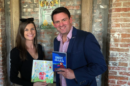‘INIS MARA 3’: Moladh an Uachtaráin faighte ag leabhar nua Gaeilge do dhéagóirí