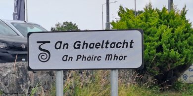 Masla do mhuintir na Gaeltachta na comharthaí nua Gaeltachta i gcathair na Gaillimhe
