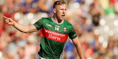 Maigh Eo i gcluiche ceannais na hÉireann agus slad déanta acu ar chontae Lú