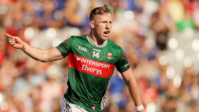 Maigh Eo i gcluiche ceannais na hÉireann agus slad déanta acu ar chontae Lú