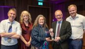 GNÉ-ALT FÓGRAÍOCHTA: Aitheantas Náisiúnta do Ghaeilge365 ag Gradaim na Seirbhísí Poiblí Níos Fearr 2026