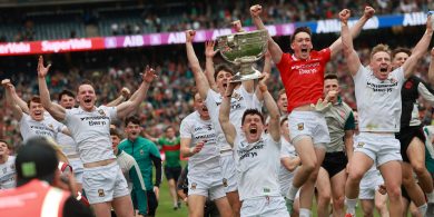 Scoth na bpictiúr ó lá mór Mhaigh Eo i bPáirc an Chrócaigh