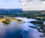 Ag iascach, ag machnamh agus ag éisteacht le cantain na bhfuiseog….