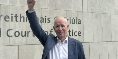 Iomrall ceartais a bhí i gciontú Osgur Breatnach san éagóir mar gheall ar robáil traenach na Sollán