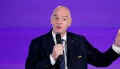Tacaíocht do Gianni Infantino tarraingthe siar ag an FAI