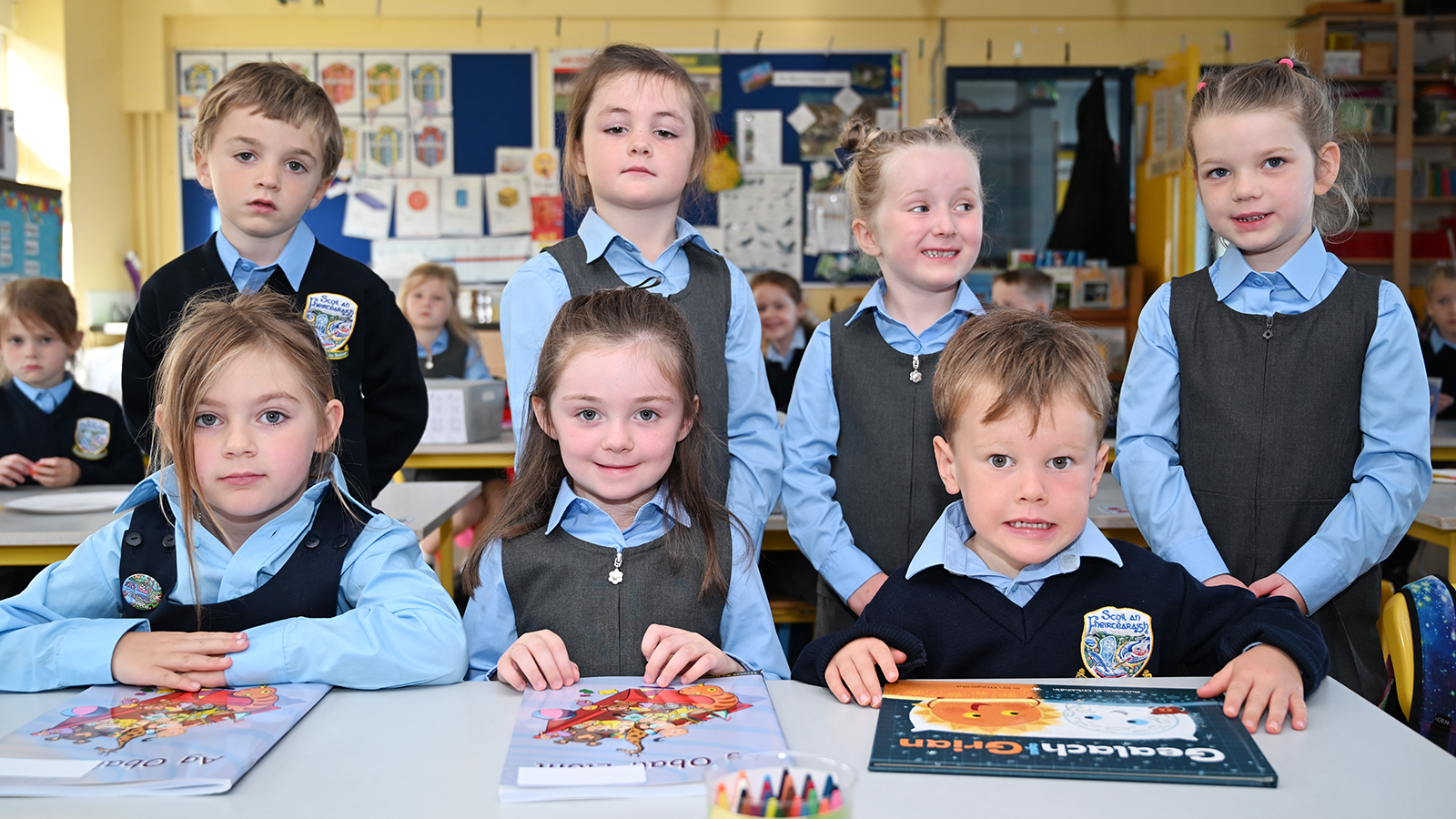 GAILEARAÍ: An chéad lá ar scoil ag páistí Ghaeltacht Chorca Dhuibhne