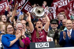 GAILEARAÍ: Scoth na bpictiúr ó chluiche ceannais na mban idir Gaillimh is Ciarraí