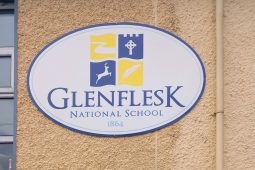 ‘Theastaigh uainn daoine a mhealladh’ – bunscoil i ndeisceart Chiarraí ag iarraidh athrú ina Gaelscoil