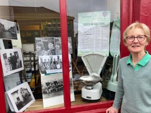 An i Maigh Eo nó i Ros Comáin atá an baile sin? Bhuel, tá a fhios agaibh ar fad anois…