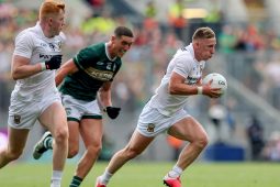 IS MÓR AN SPÓRT É: Ryan O’Donoghue i gCiarraí leis an nGaeltacht, taispeáin dúinn do chuid bonn agus lá mór mhná Naomh Abán
