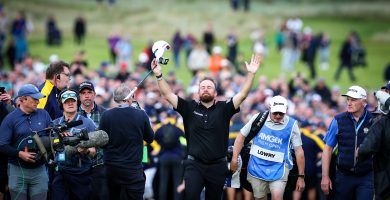 Scoth na bpictiúr ó bhua caithréimeach Shane Lowry sa Dún Beag