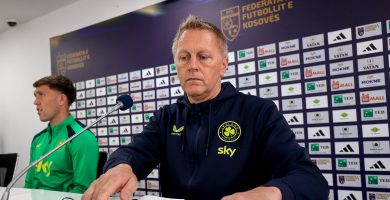 Hallgrimsson ‘buíoch’ as an tacaíocht atá á léiriú dó sa gconspóid faoi chluichí i gcoinne Iosrael